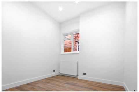 1 bedroom flat for sale, Fordwych Road, London, NW2