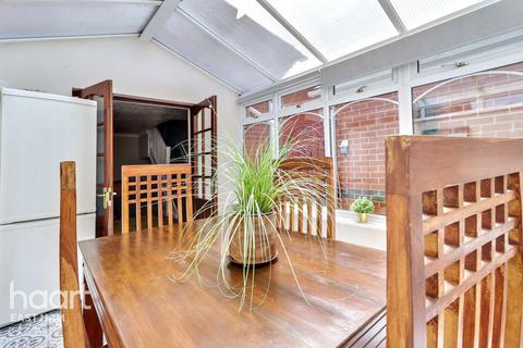 2 bedroom terraced house for sale, Fletcher Close, London