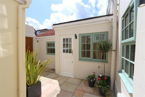 2 bedroom house for sale, Poonah Road, Jersey JE2