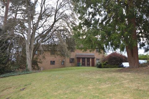 1 bedroom apartment to rent, LIGHTWATER
