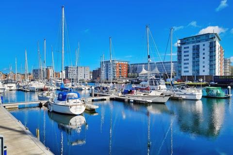 2 bedroom penthouse for sale, Patterson Road, Ipswich