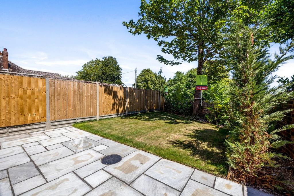 Mile Oak Road, 33-039.JPG