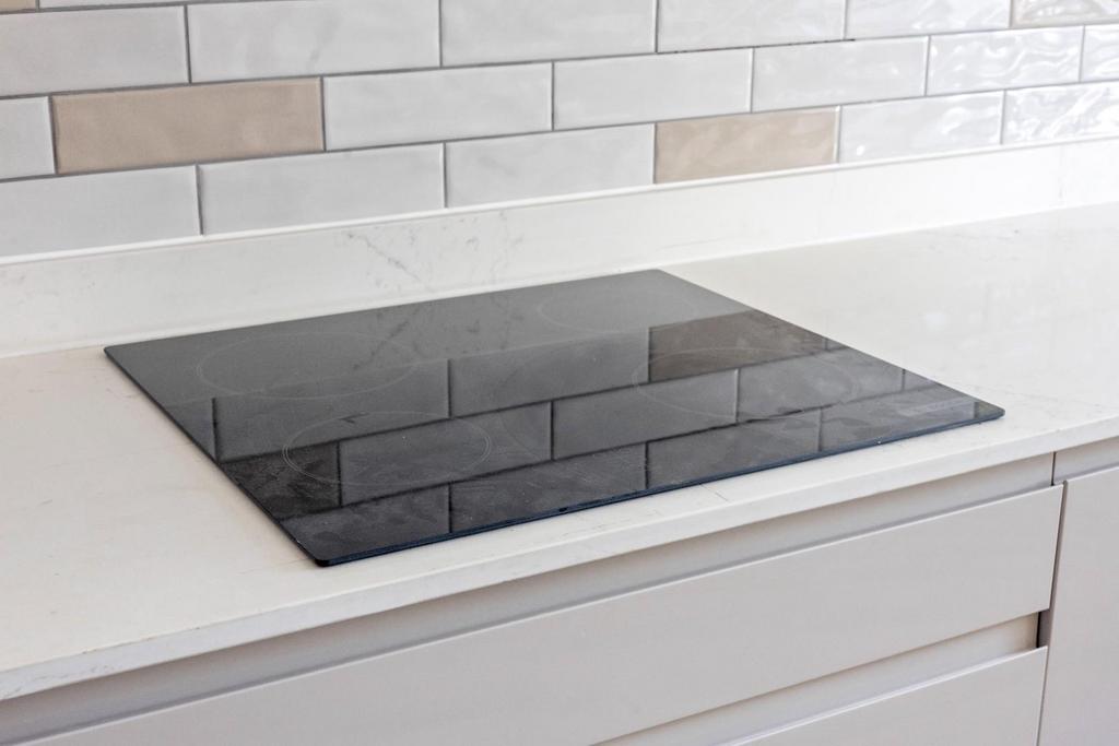 Mile Oak Road, 33-036.JPG