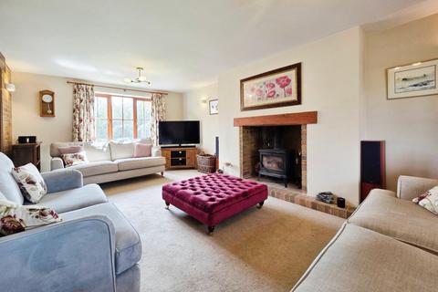4 bedroom detached house for sale, Elmore Back, Elmore, Gloucester, GL2 3ST