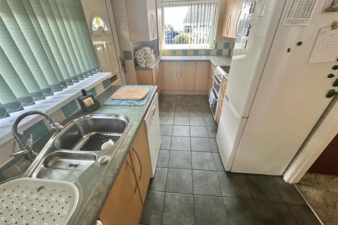 3 bedroom semi-detached bungalow for sale, Cawley Lane, Heckmondwike