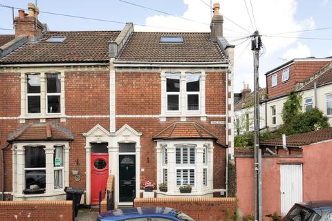 3 bedroom end of terrace house for sale, Bristol BS2