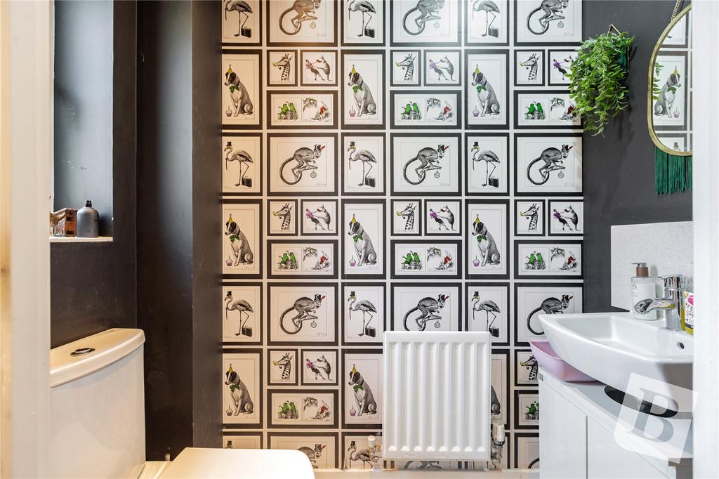 Cloakroom/WC