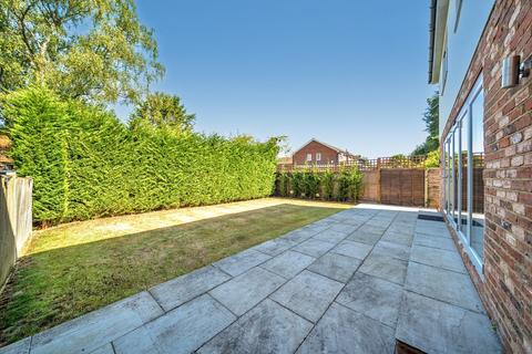 4 bedroom detached house for sale, Guildford Road, Godalming GU8