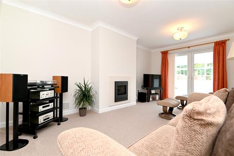 20 Ashdown Walk, New Milton, BH25 6TX