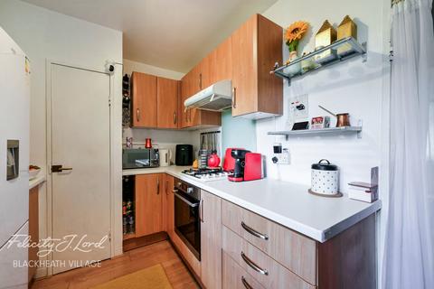 1 bedroom apartment for sale, Ravens Way, London
