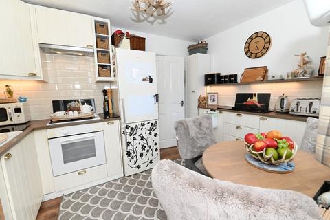 2 bedroom end of terrace house for sale, Meremanor, Worsley, M28