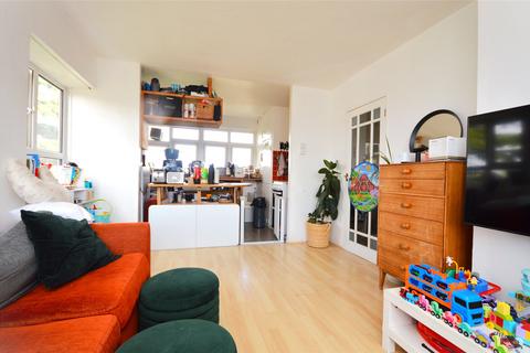 2 bedroom apartment to rent, Windlesham Grove, London SW19