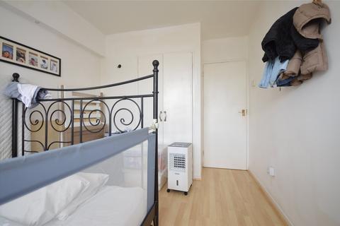 2 bedroom apartment to rent, Windlesham Grove, London SW19