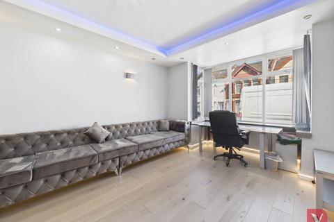 3 bedroom end of terrace house for sale, Chatsworth Road, Luton LU4