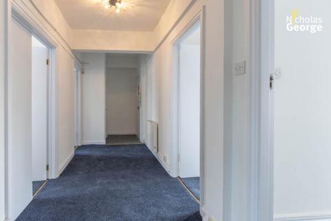 3 bedroom flat to rent, Calthorpe Mansions, Edgbaston, B15 1QS