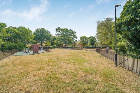 23 Barnfield Close, London, SW17 0AU