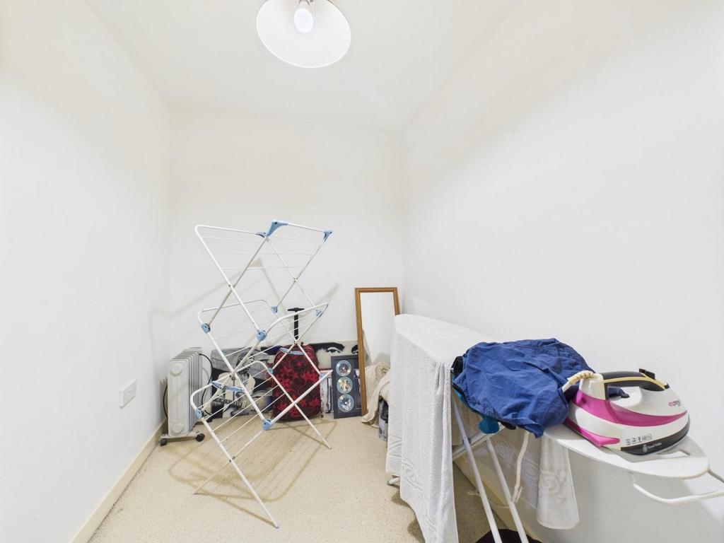 CAM04899 G0-PR0150-STILL005.jpg