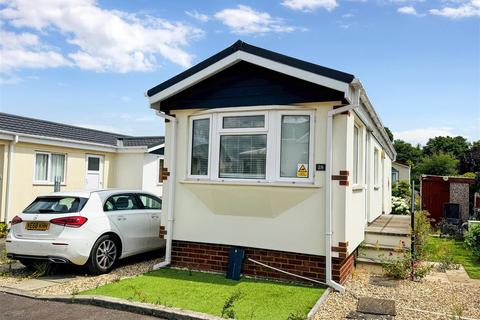 undefined, Oak Avenue, Radcliffe-On-Trent, Nottingham