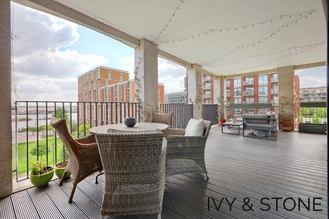 3 bedroom apartment for sale, 4 Schooner Road, London, Greater London, E16