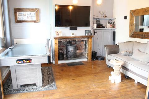 undefined, Queen Street, Pilsley, Derbyshire. S45 8HA