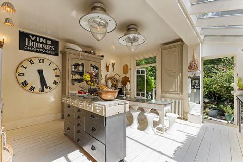 undefined, Defoe Avenue, Kew, London, TW9