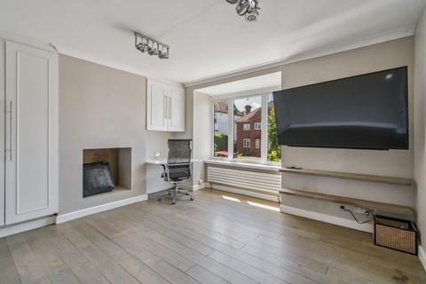 4 bedroom detached house for sale, Beechcroft Road, Bushey, WD23