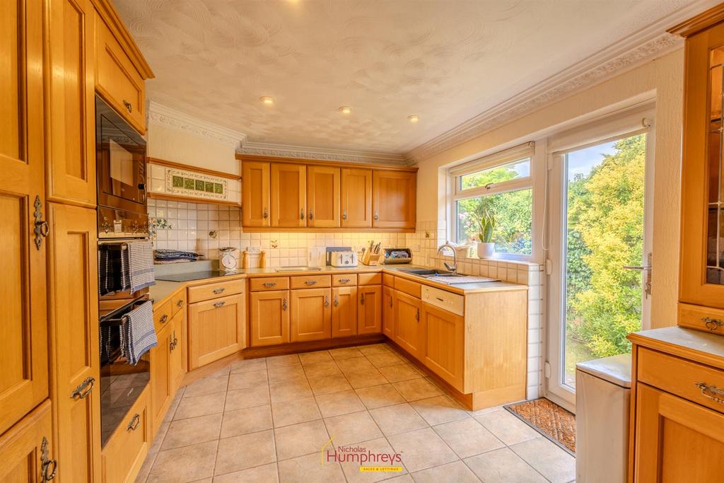 46 MARTINDALE-10.jpg