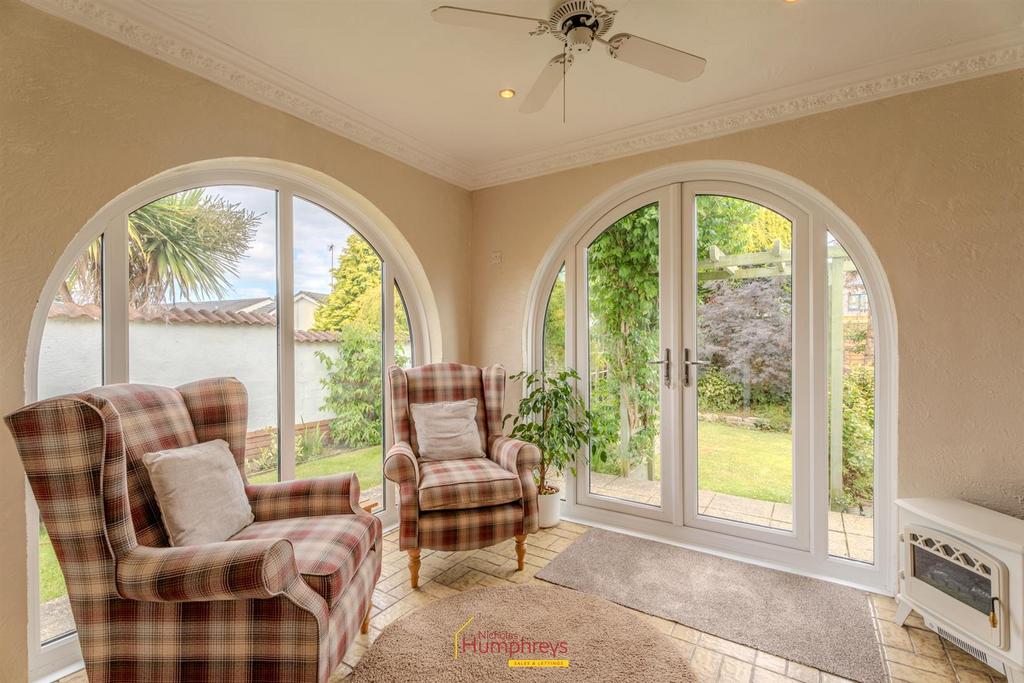 46 MARTINDALE-02.jpg