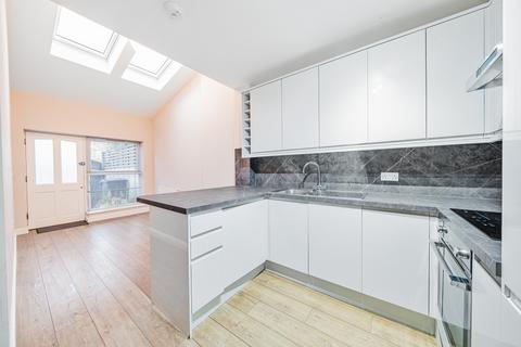 1 bedroom flat to rent, Backwater Place, Kingston Upon Thames, KT1