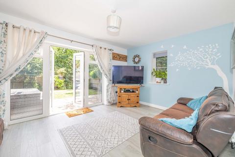 undefined, Harry Saunders Lane, Ashford, TN23