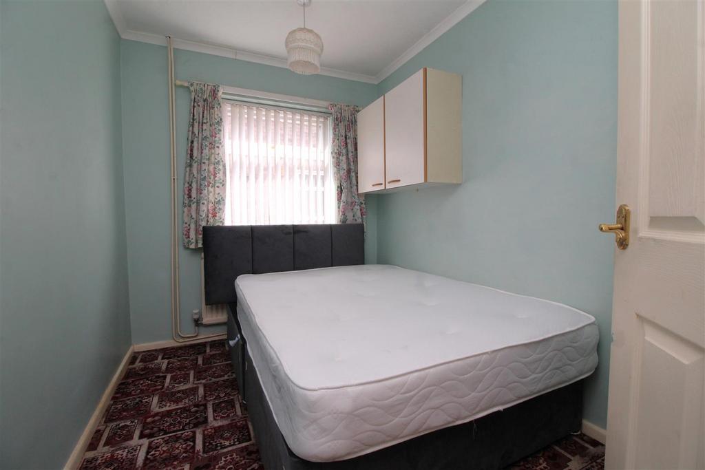 Bedroom 2 .JPG