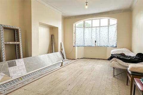 3 bedroom semi-detached house for sale, Hollinwood Avenue, Chadderton, Oldham, Greater Manchester, OL9