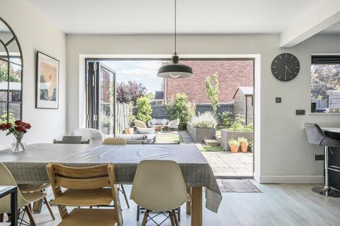 37 Applin Green, Emersons Green, Bristol, BS16 7ES