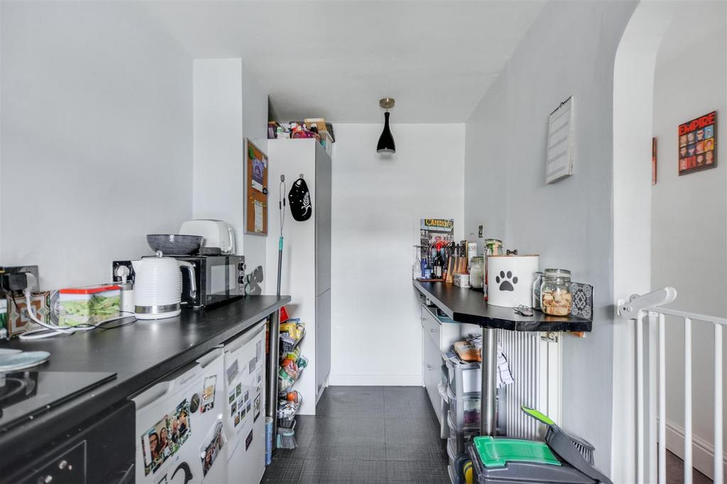 Kitchen 1.jpeg
