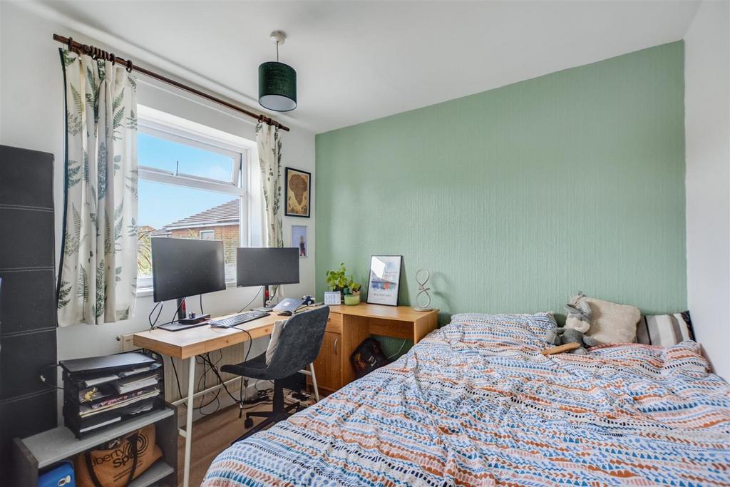 Bedroom 2 1.jpeg