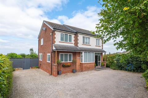 4 bedroom detached house for sale, Liverpool Road, Preston PR4