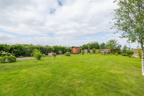 4 bedroom detached house for sale, Liverpool Road, Preston PR4