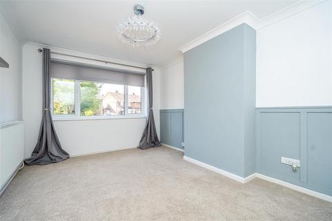 6 Broughton Road, Finchfield, Wolverhampton, WV3 9AL