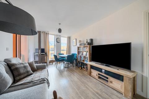 1 bedroom apartment for sale, Telegraph Avenue, London