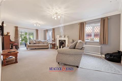 undefined, Hedgerows, Hutton, Brentwood