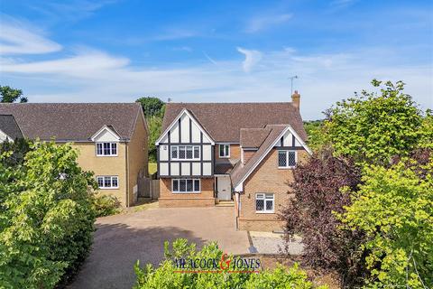 Hedgerows, Hutton, Brentwood