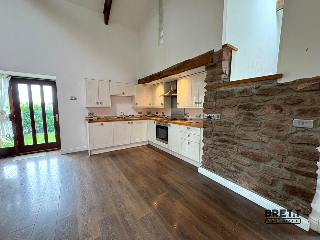 Kitchen/Dining
