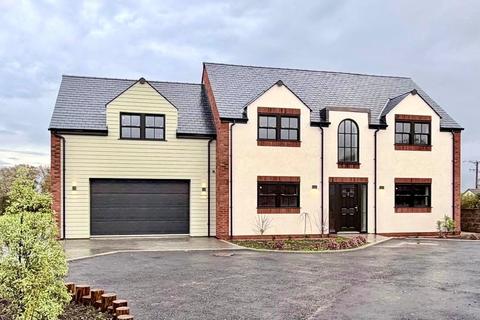 4 bedroom detached house for sale, Newly Built Four Bedroom House in Holcombe