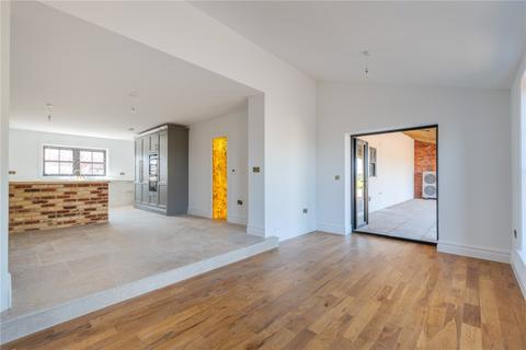 4 bedroom detached house for sale, Newly Built Four Bedroom House in Holcombe
