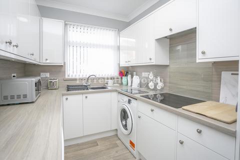 2 bedroom flat for sale, Levens Drive, Morecambe LA3