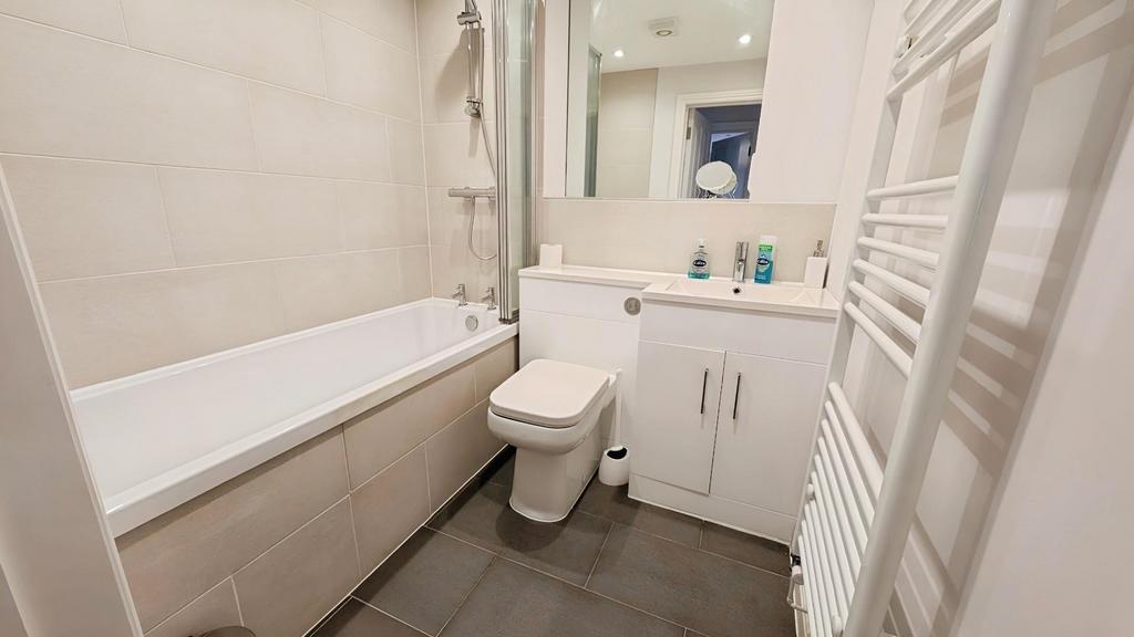 B6c0b238-bath (1).jpg