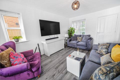 3 bedroom detached house to rent, Massey Close, Newton-Le-Willows, WA12