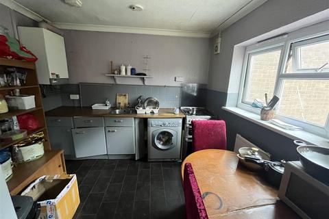 1 bedroom flat for sale, Eaton Avenue, West Bromwich B70