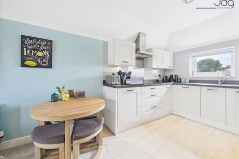 1 bedroom apartment for sale, New Quay Road | Well-presented apartment with attractive views across the river!