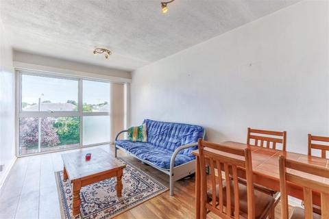 1 bedroom apartment for sale, Cleveland Court, Leamington Spa CV32